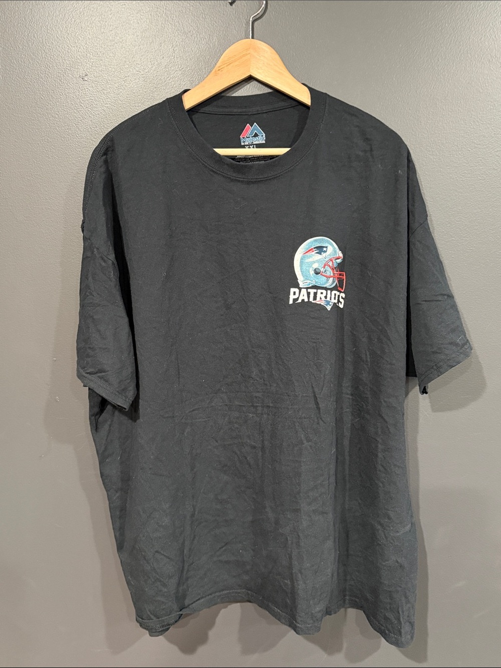 Majestic Black New England Patriots Graphic Tee